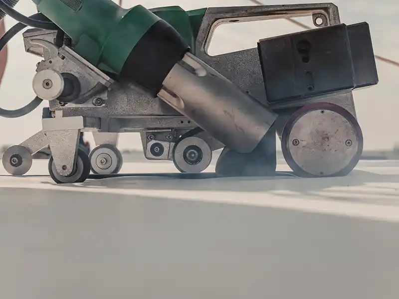 TPO roof welding machine